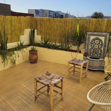 Appartement Julia Au Centre Ville Agadir Dans Residence Borj Dalat Extérieur photo