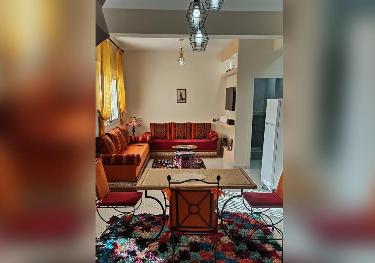Appartement Julia Au Centre Ville Agadir Dans Residence Borj Dalat Extérieur photo