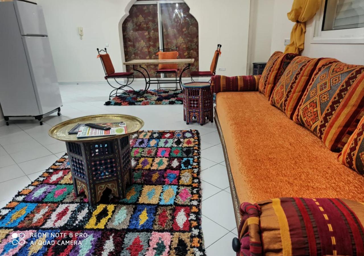 Appartement Julia Au Centre Ville Agadir Dans Residence Borj Dalat Extérieur photo