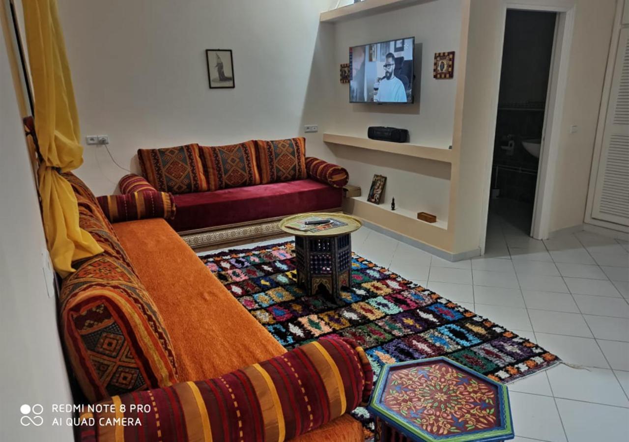 Appartement Julia Au Centre Ville Agadir Dans Residence Borj Dalat Extérieur photo
