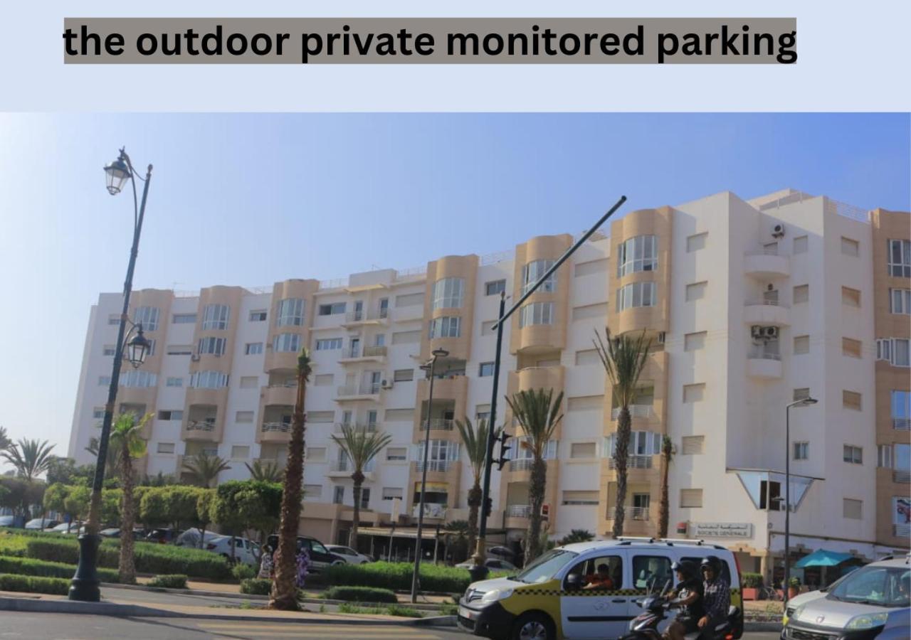Appartement Julia Au Centre Ville Agadir Dans Residence Borj Dalat Extérieur photo